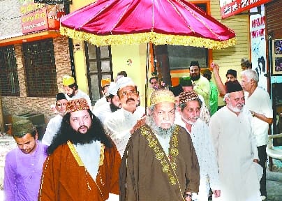 Bollywood stars shone on Hasani Mian's frame