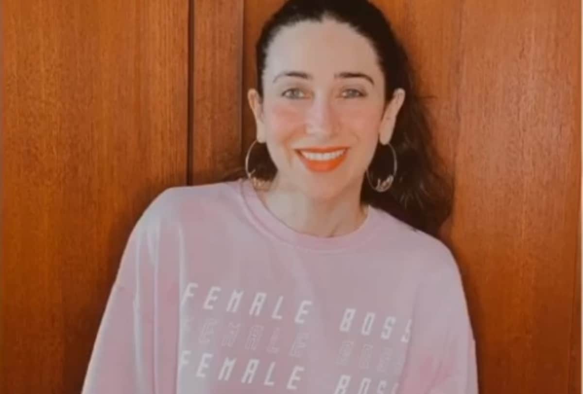 karisma kapoor look stylish in lockdown with statement shirt