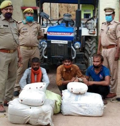 teen inter state ganja taskar giraftar