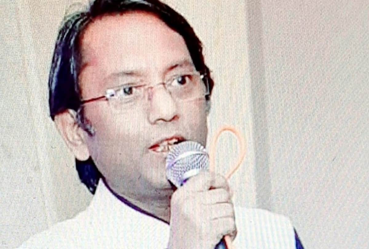 know about hasya-vyangya writers and poets of lucknow