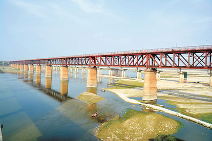 indian railway irctc news in hindi prayag to phaphamau railway line prayagraj allahabad