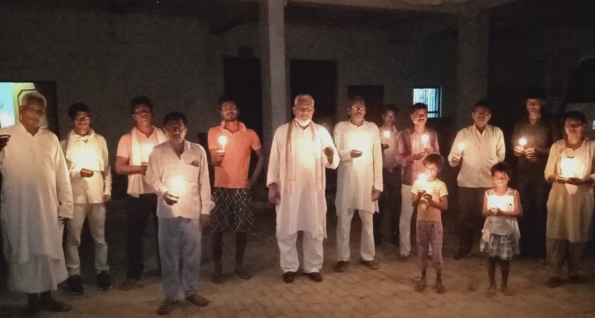 Prayagraj News Allahabad Congress workers candle march against unemployment