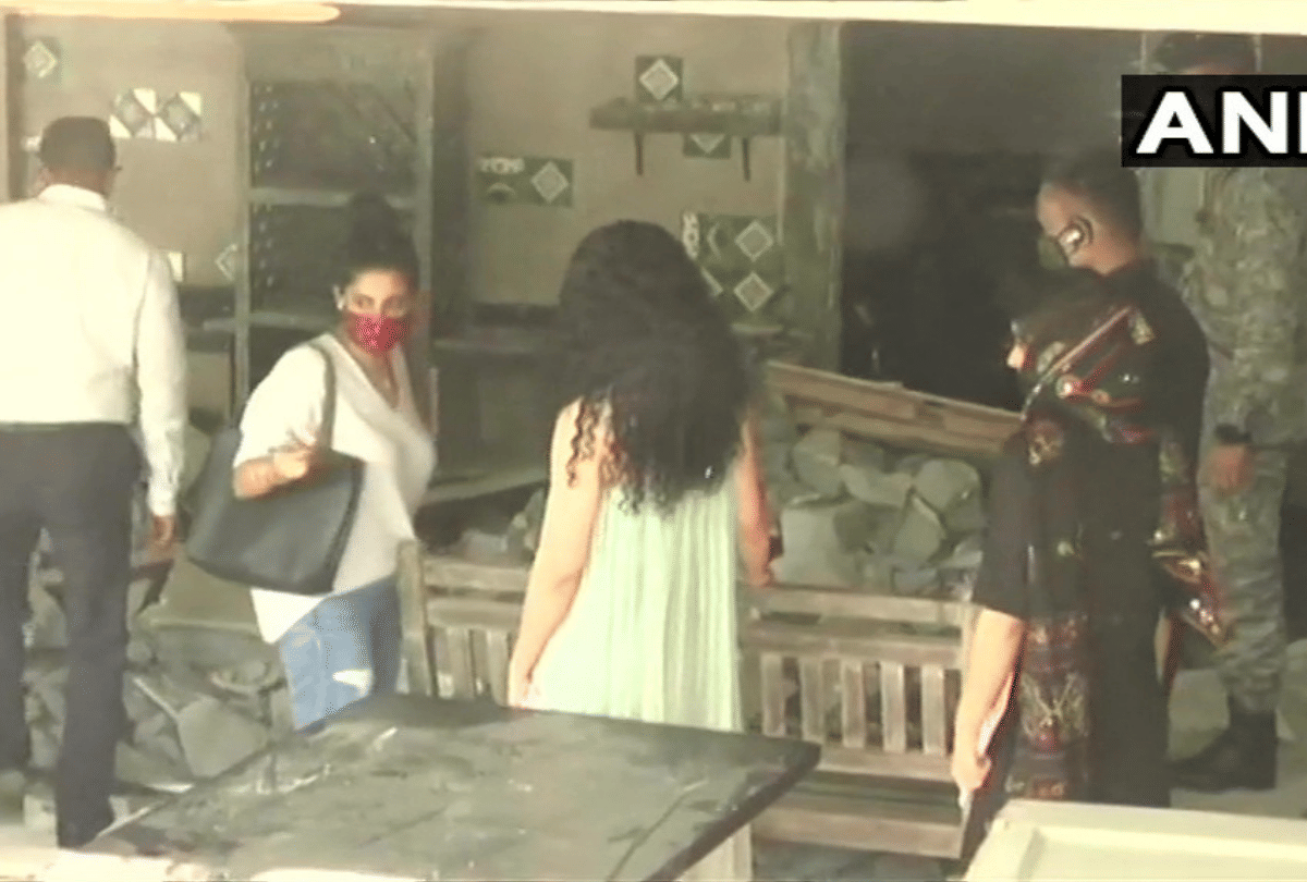 kangana ranaut controversy bmc issued notice to the housing society