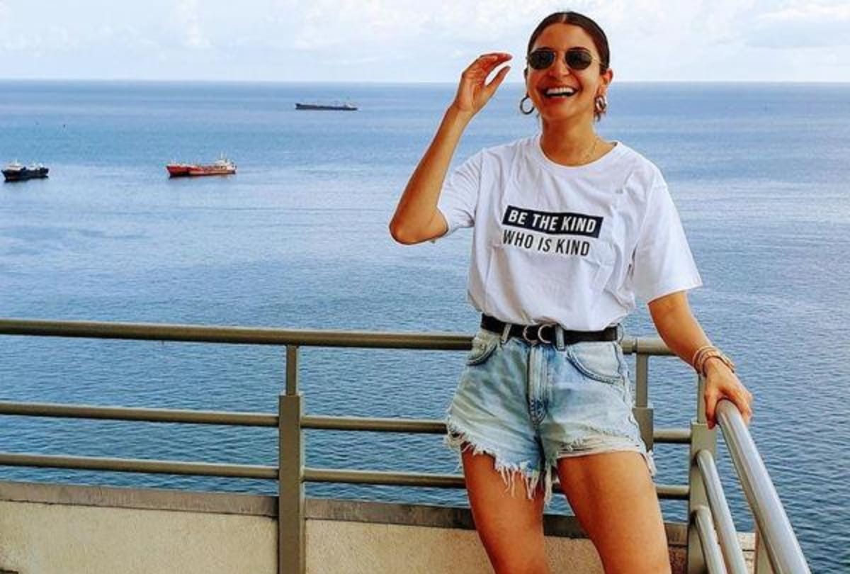 Rhea Chakraborty and Bollywood Actresses who Wore T shirts With Powerful Messages