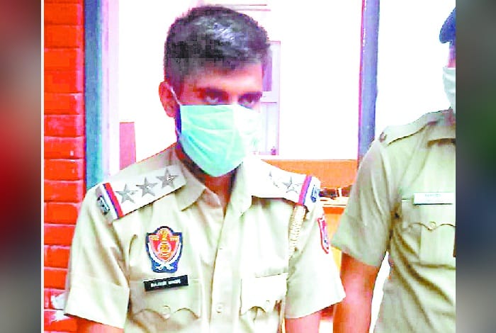 Punjab Police Fraud Inspector Arrest from Sector 17 Plaza