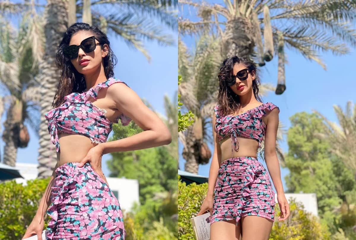 mouni roy latest maldives vacation pic in black dress