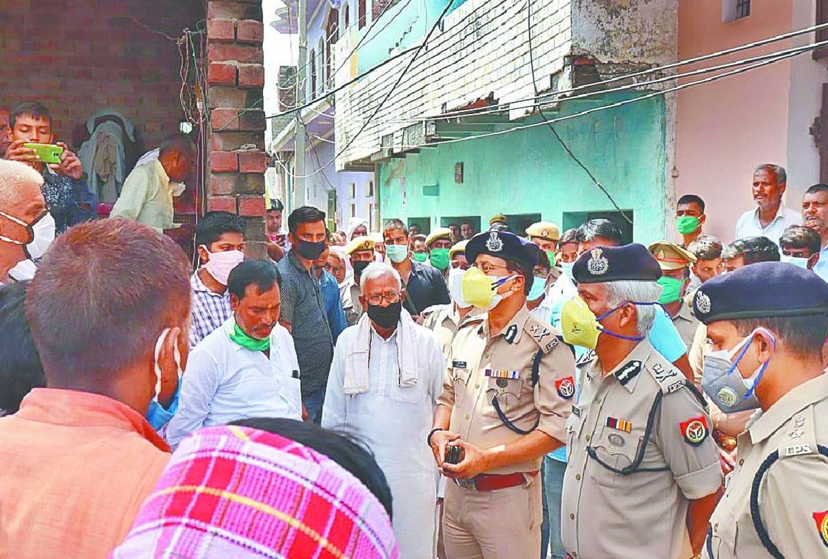 Agra murder news: nine year old boy was strangled with shoelace in agra