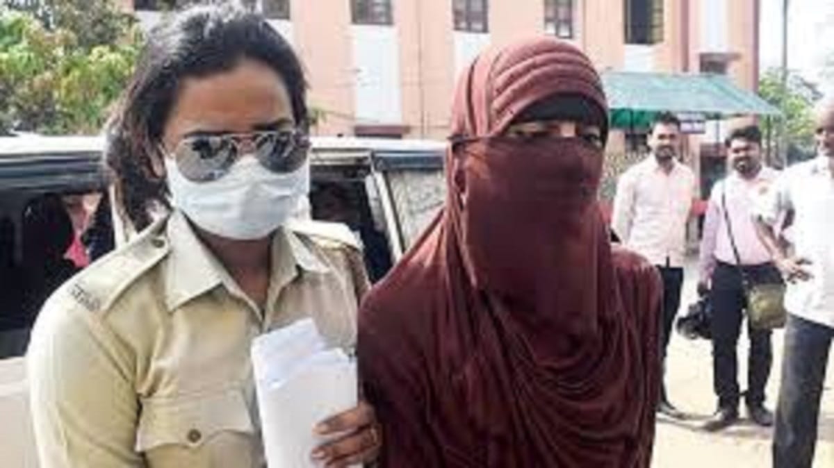 NIA Chargesheet revealed, Lashkar-e-Taiba involved in conspiracy through 'Tania' to spy on security forces