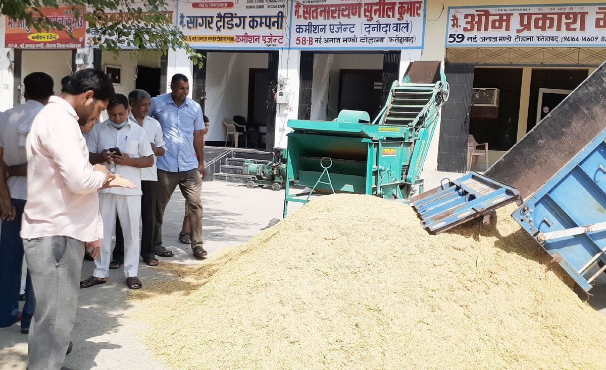 Paddy arrivals in Mandi begin