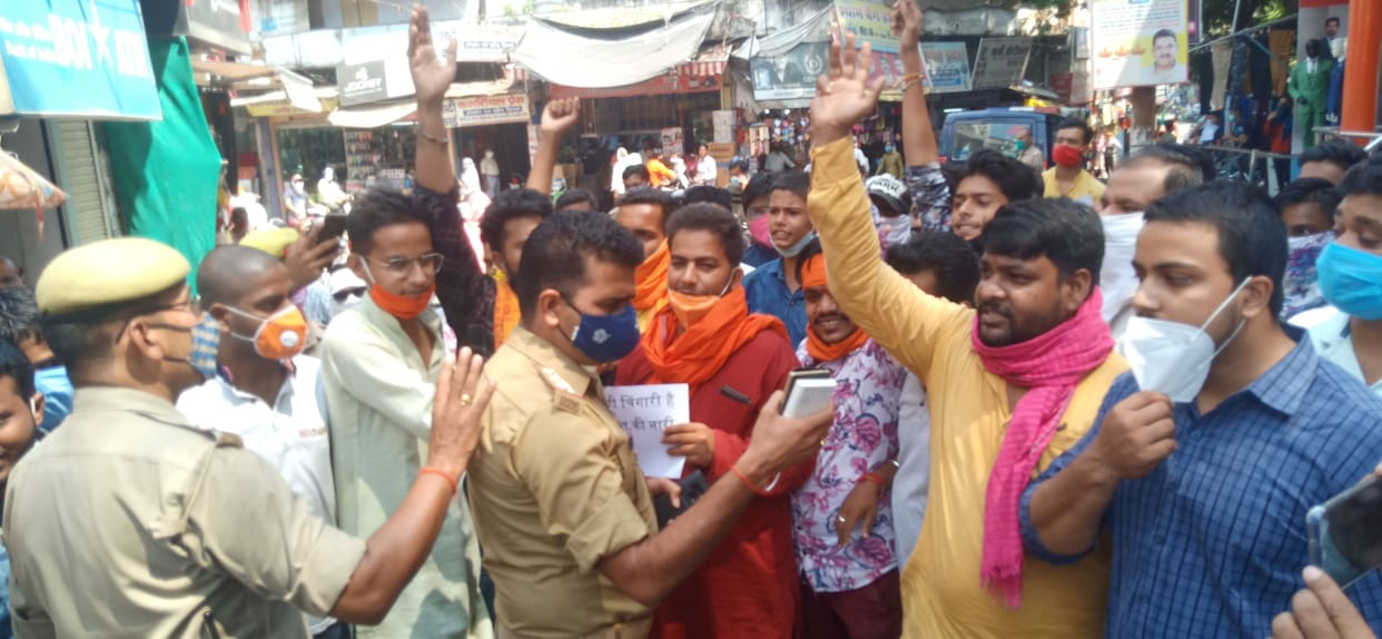 Youth group support kangana ranout