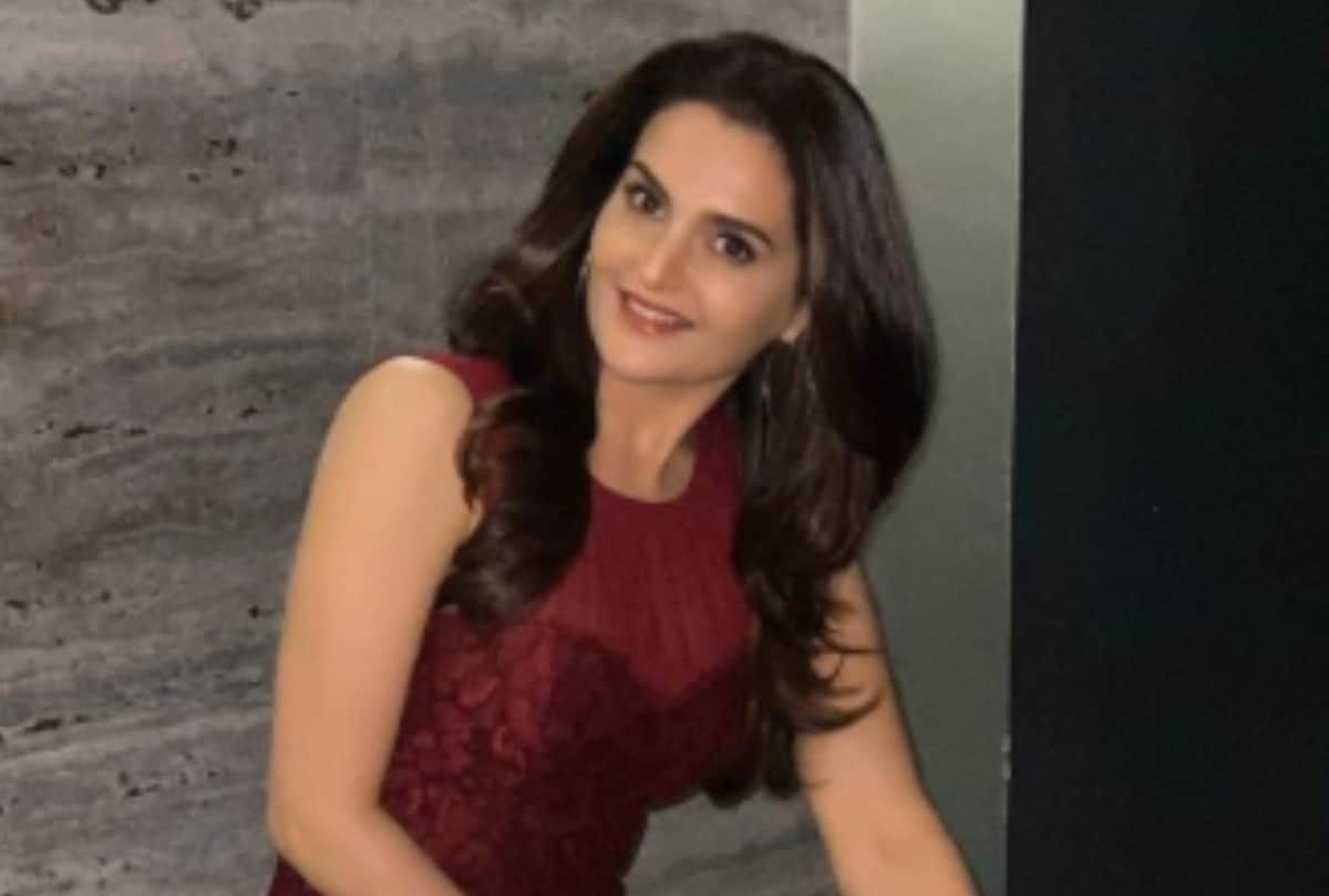 Monica Bedi Birthday Know Actress Connection With Underworld Don Abu Salem