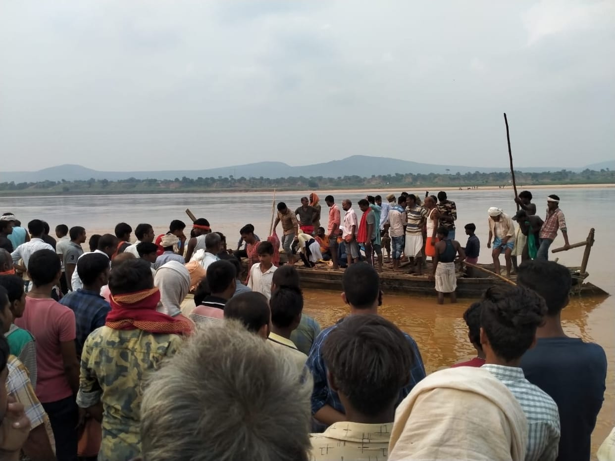 Four teenagers die by drowning in Son River while taking bath