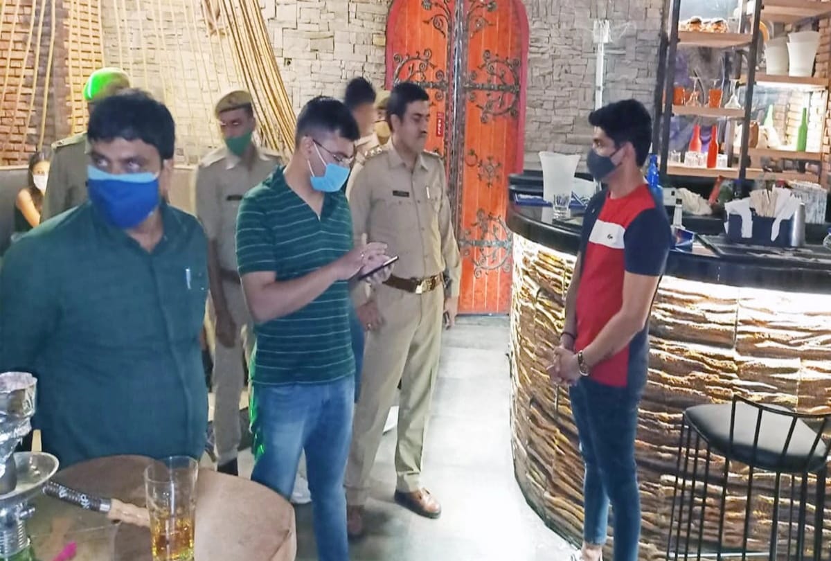 Ghaziabad hotel hookah and wine party 60 boys and girls arrested after police raid