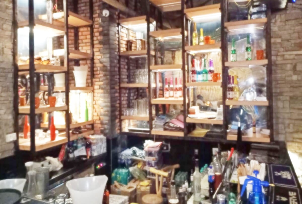 Delhi hookah bar was open in delhi during lockdown violating all covid protocols 17 including owner arrested