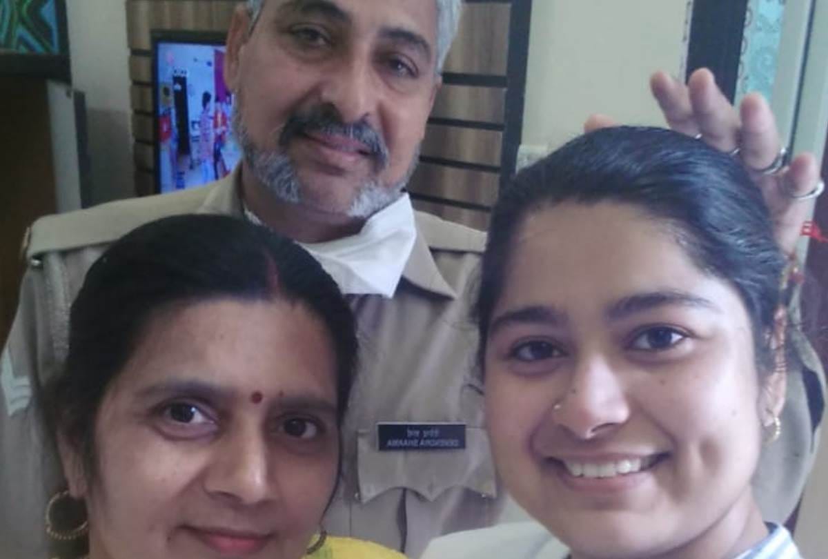 PCS  toppers of lucknow, uttar pradesh, see pictures