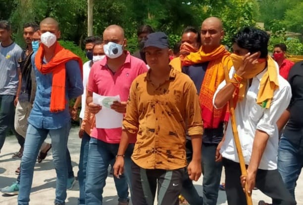 Sucide case video virul six people again should be FIR