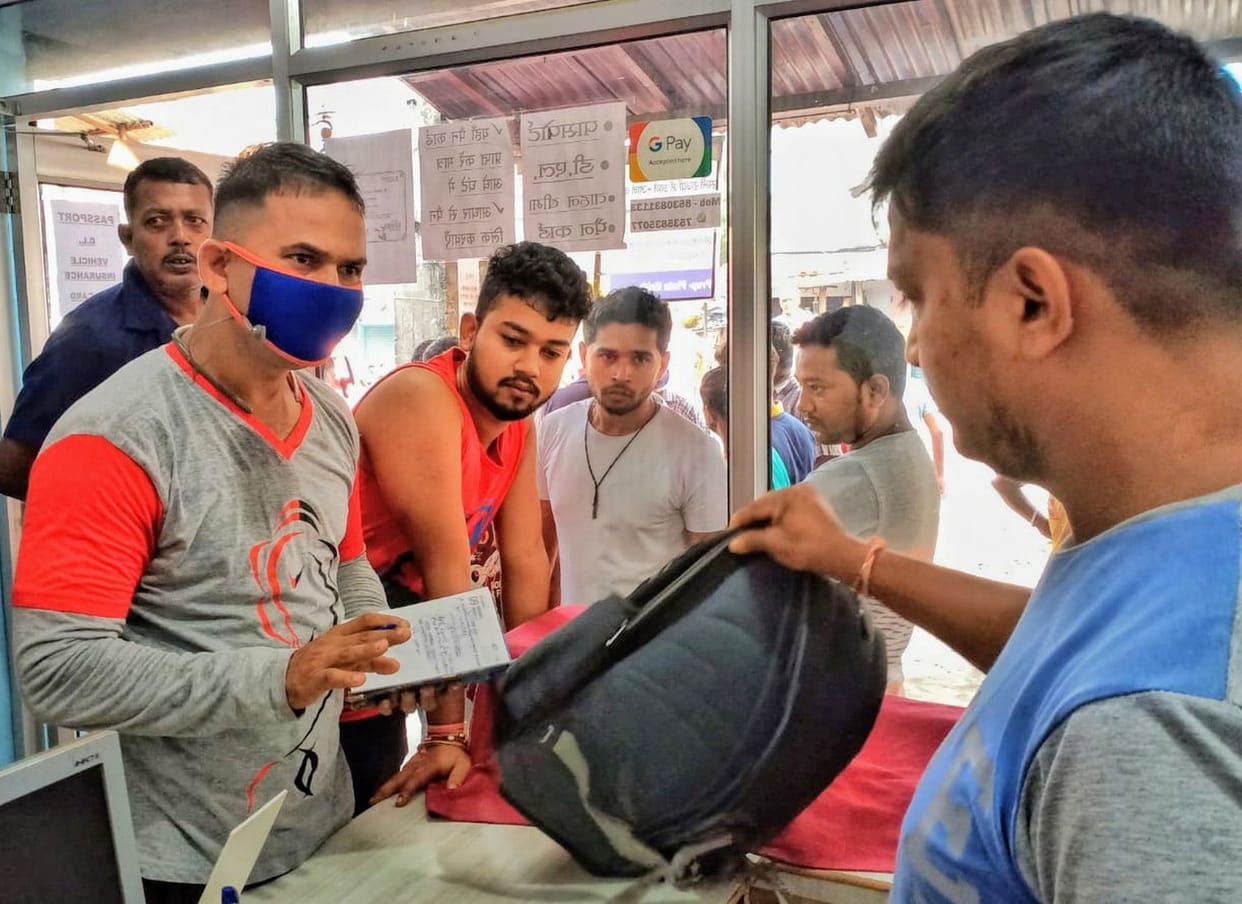 Thief injured while stealing shop shutter