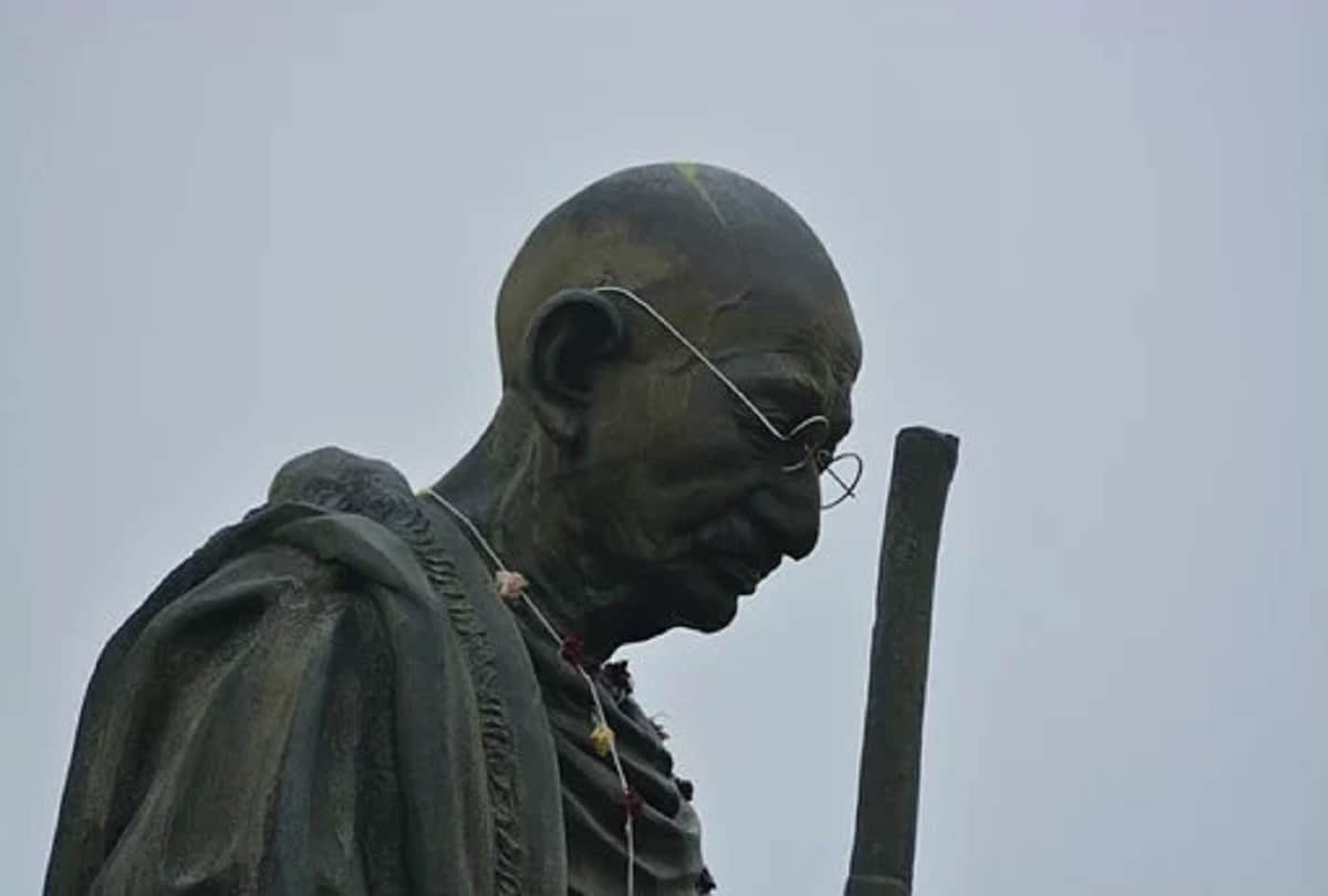 Mahatma Gandhi death anniversary These Movies based On Bapu