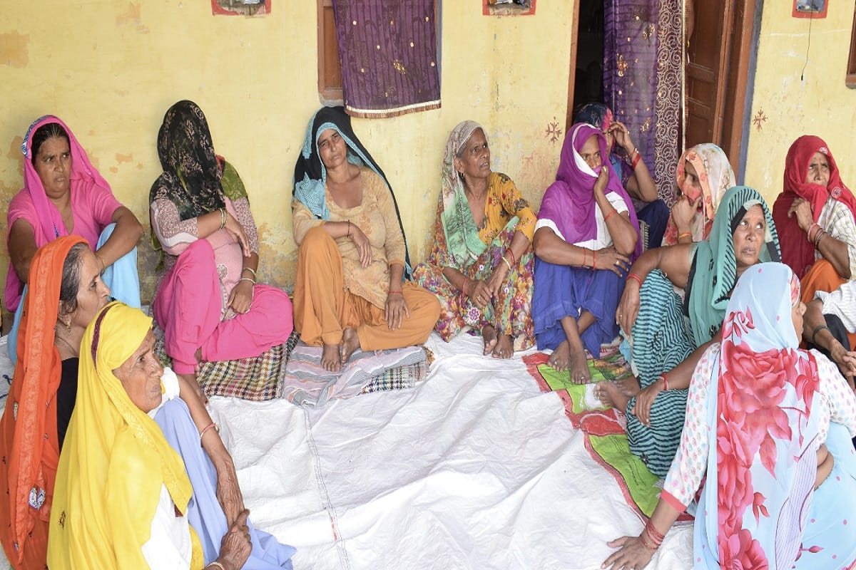 UP News: Nine people have died in Meerut and Baghpat villages due to drinking poisonous liquor