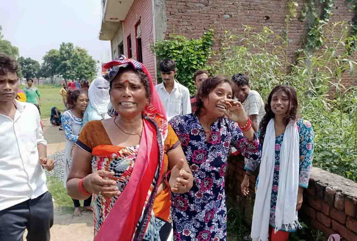 Police beaten son, father dies in shock