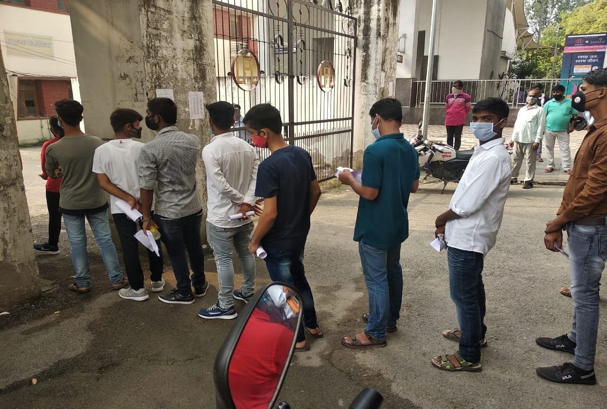 polytechnic entrance exam 2020 exam in Two shifts covid-19 social distancing