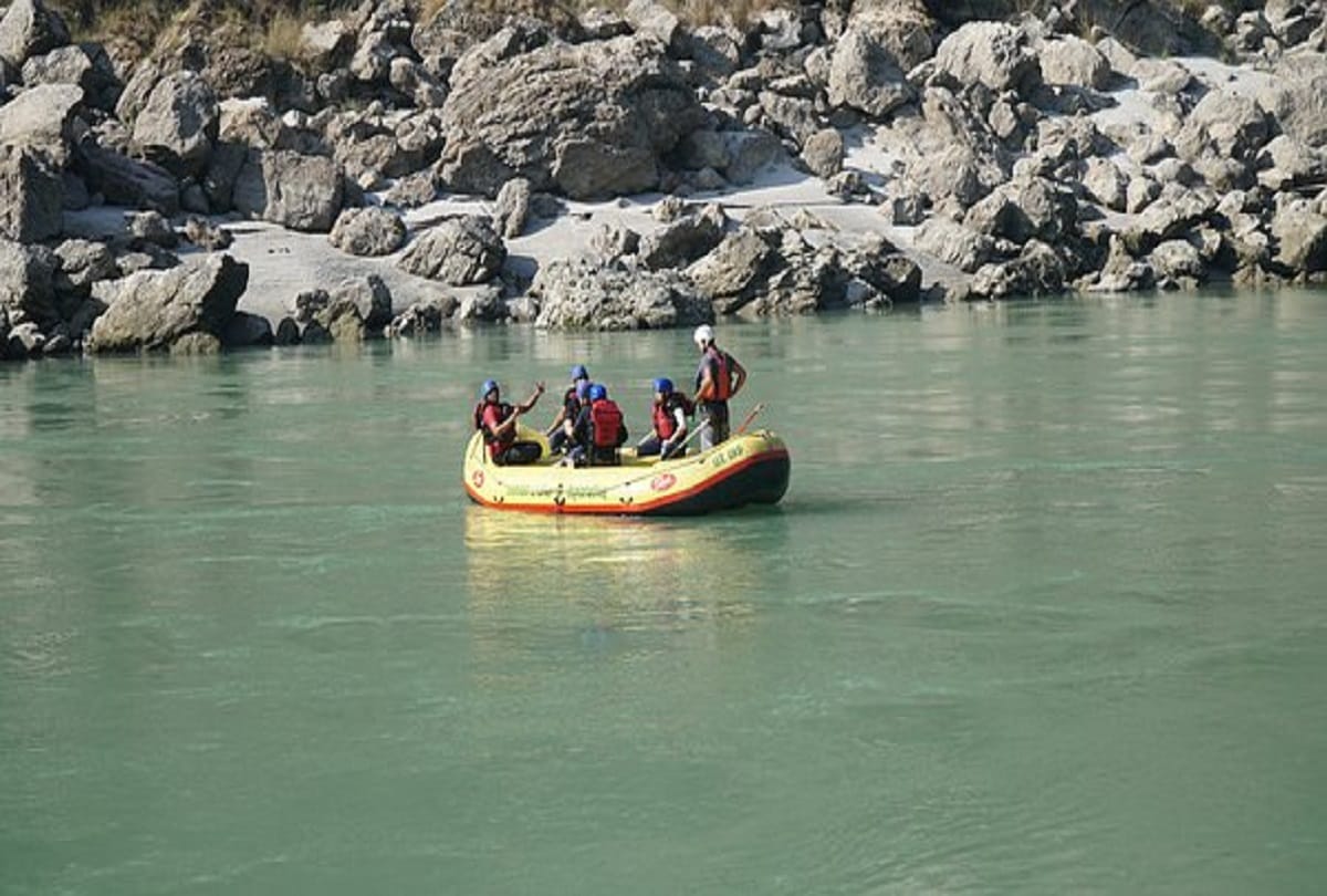 beautiful and cheap romantic places in india
