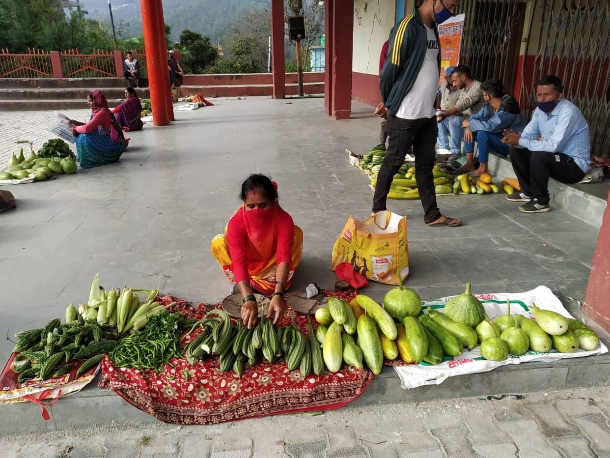 11 quintals of vegetables sold in three hours
