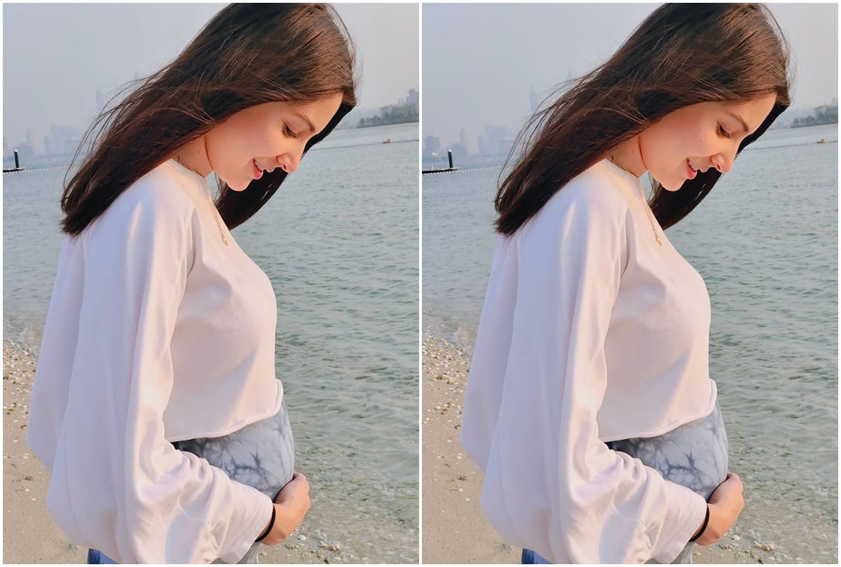 Anushka Sharma Diwali Celebration Share Photos in White Suit Flaunting Baby Bump