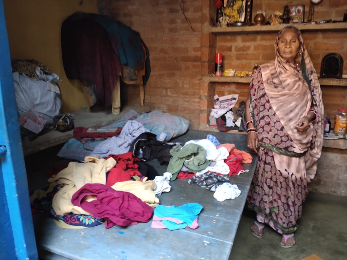 In Jalaun, thieves target all three homes and cross the jewels of lakhs