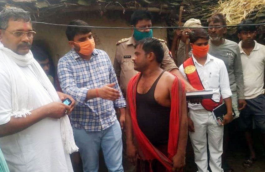 bijli girne se teen bacchon ki maut