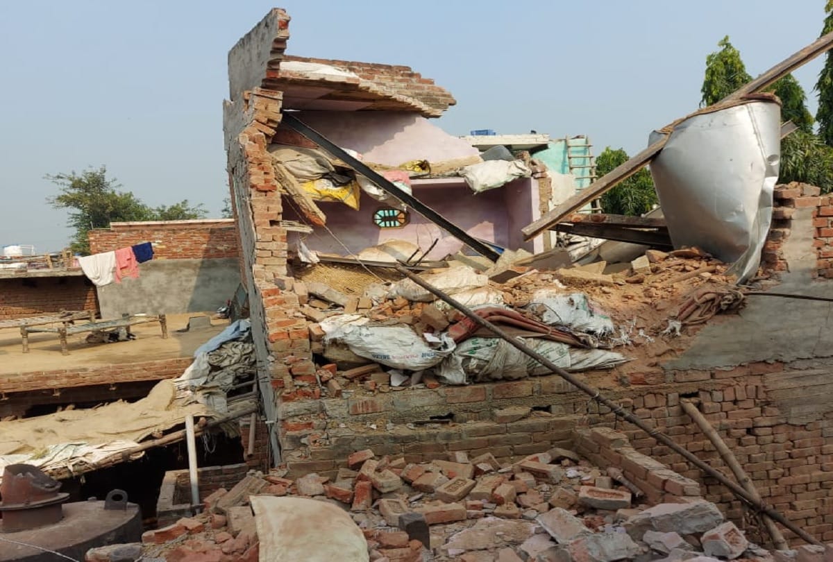 Hapur news Boiler blasts during bulk cooking in Hapur more than a dozen people injured