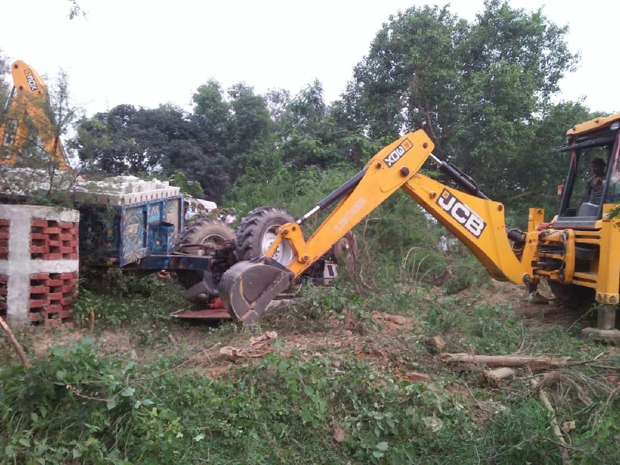 3 men killed in road accident