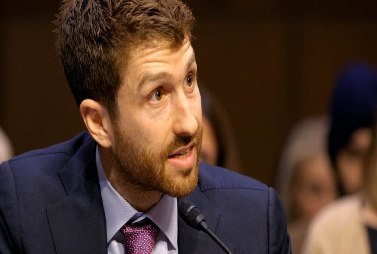 The Social Dilemma Review by Pankaj Shukla jeff orlowski chasing ice chasing coral Netflix india