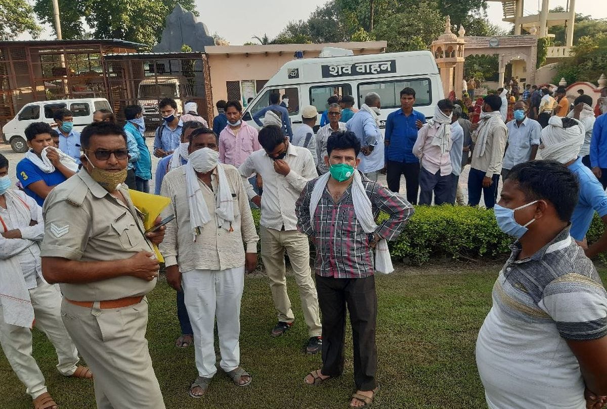 Moksha Dham committee not allowed cremation of corona patient in mathura