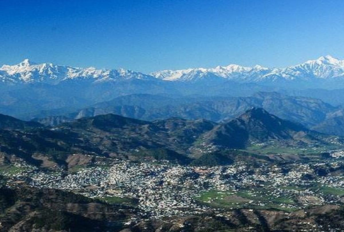 Pithoragarh news: The land is moving, this area is no longer viable