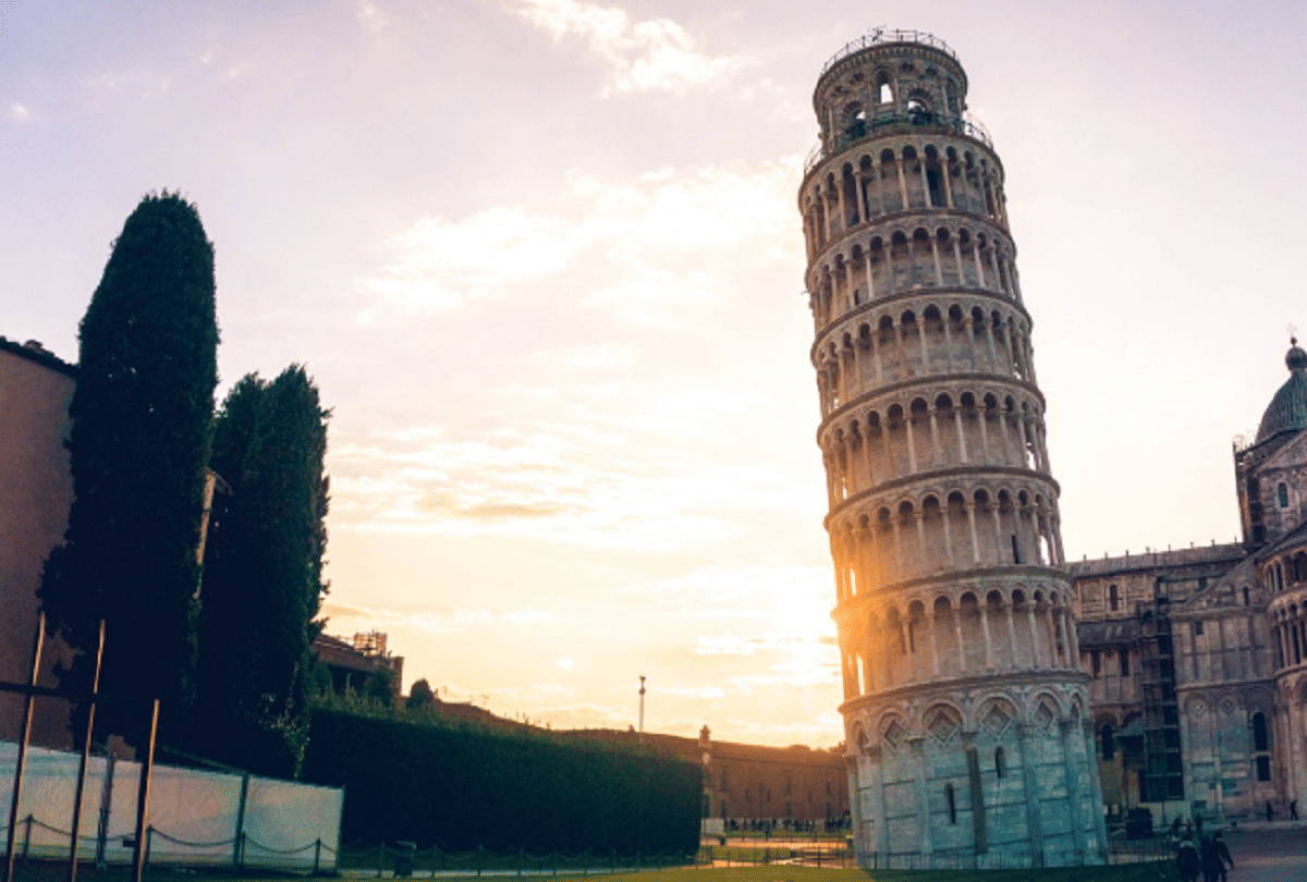 Tower of Pisa is still standing after suffering four powerful earthquake tremors know reasons