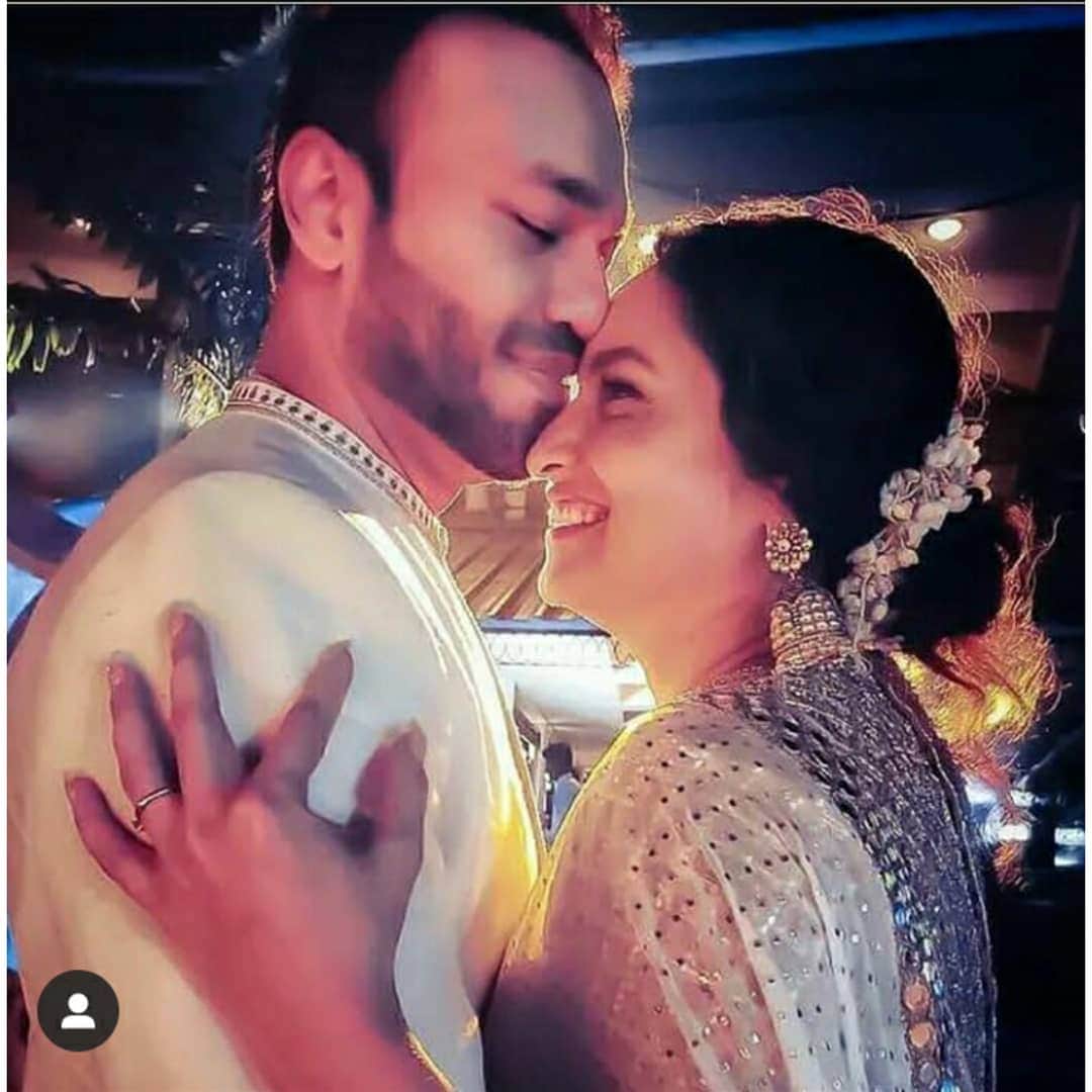 Ankita lokhande gave special gift to boyfriend vicky jain on his birthday