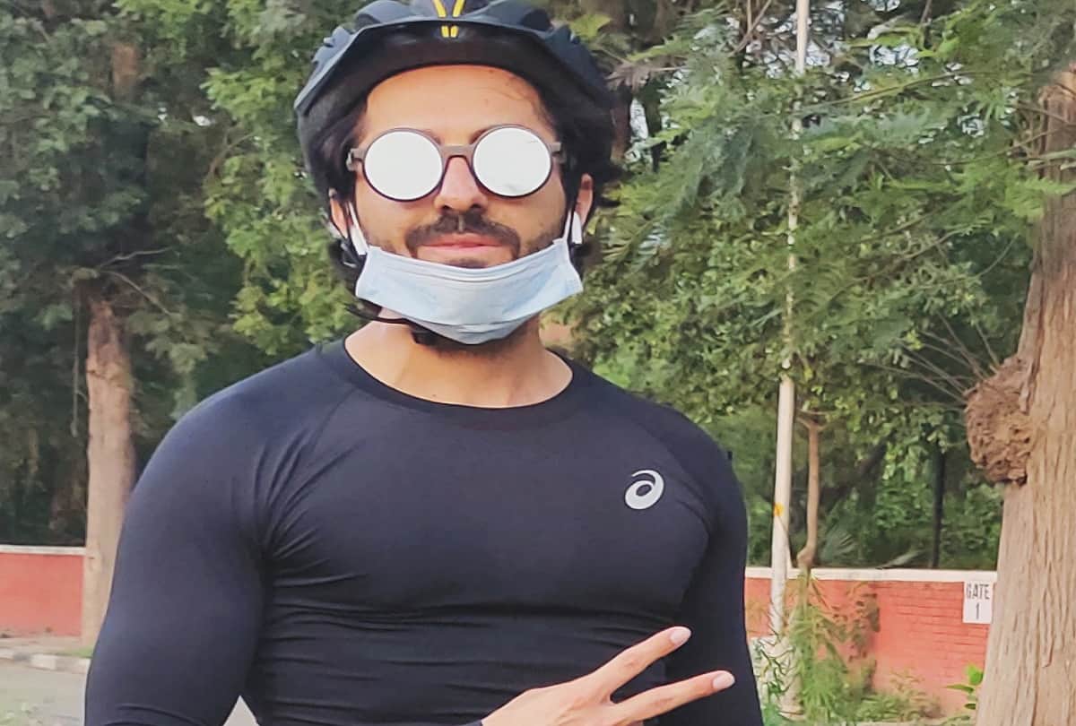 Kapil Sharma records statement and Cezanne Khan Accused By US Based Pakistani Woman entertainment news