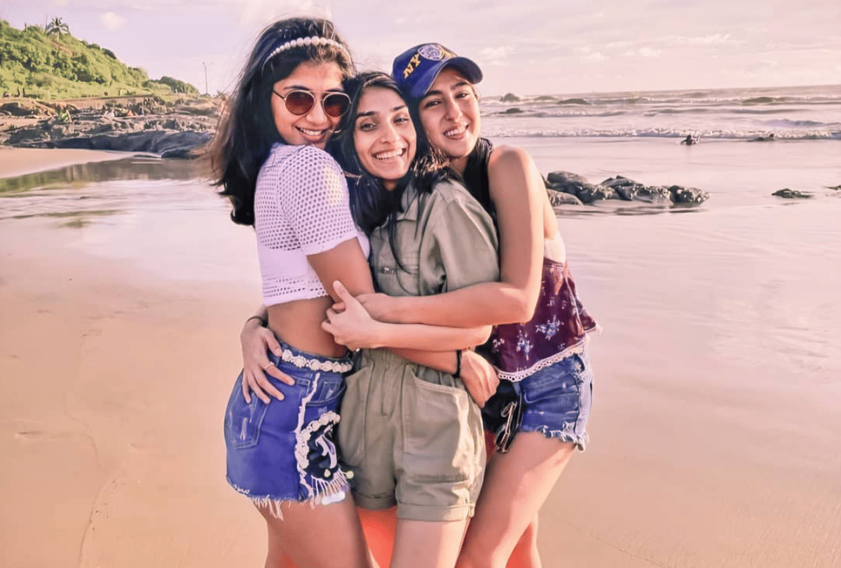 sara ali khan enjoy in goa amidst allegation-of drug rhea chakraborty