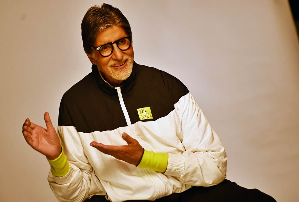 Amitabh bachchan remembers his first live performance at Madison Square Garden navya naveli nanda reacts