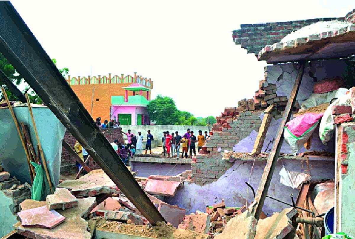 Hapur news Boiler blasts Boiler would have fallen some distance Then there would have been a terrible accident see photos