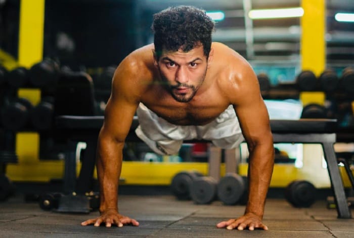 Indian Boxer Neeraj Goyat Challange to Former World Champion Amir Khan