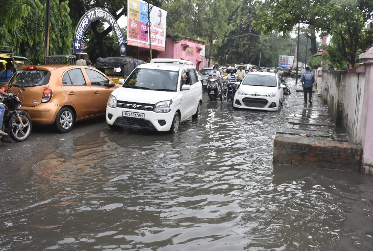 Gorakhpur weather change heavy rain latest news update