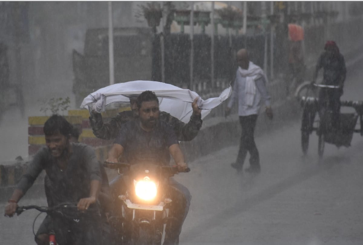 Gorakhpur weather change heavy rain latest news update