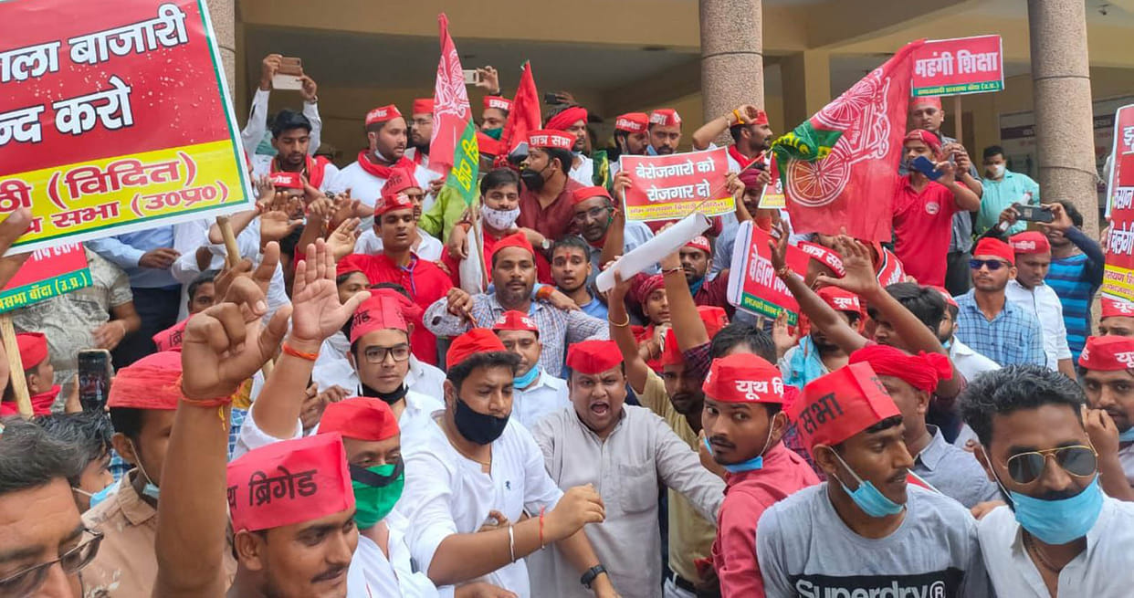 Unemployment, privatization took to the streets on the road