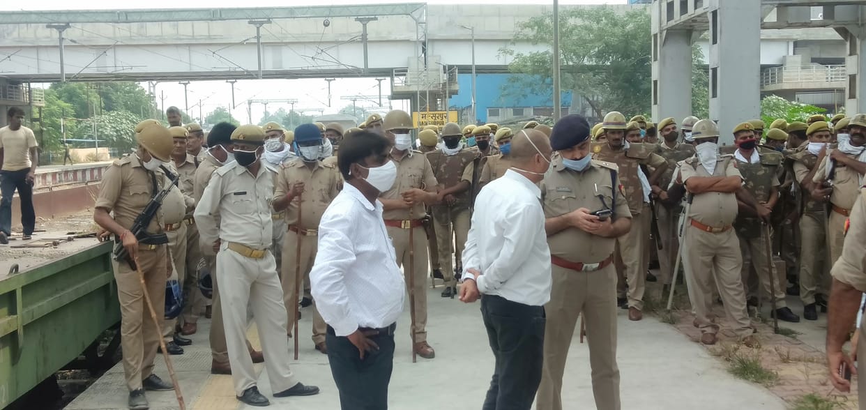 Peasants end protest on ADM's promise
