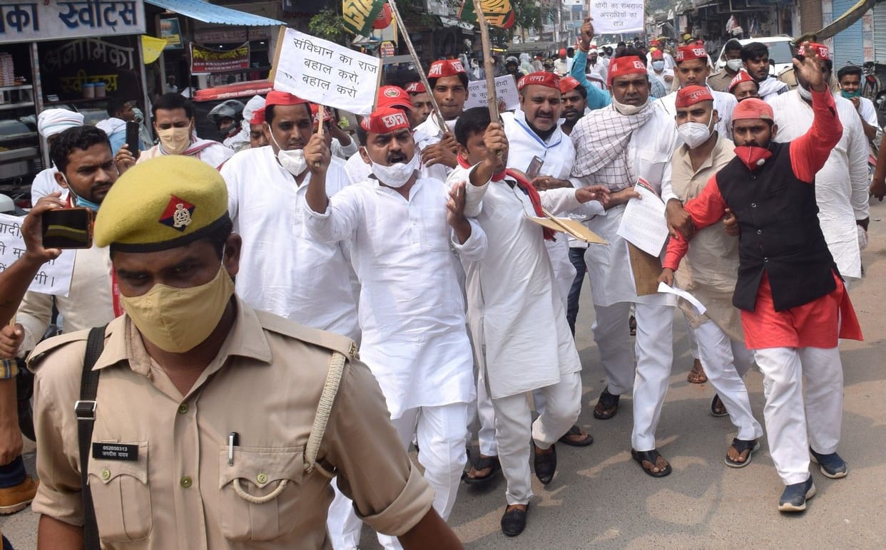 Protesters demonstrated in protest against farmers' ordinance