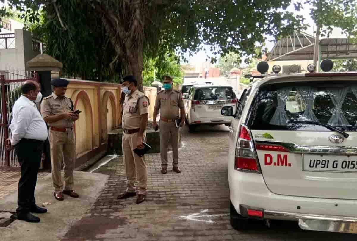 SIT reaches Hamirpur to investigate Amar Dubey encounter, will inspect the scene of the incident