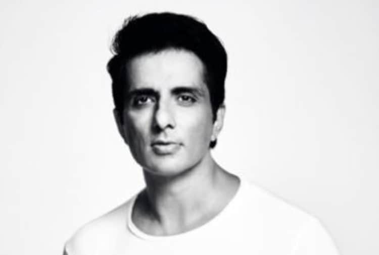 Actor Sonu Sood Sends Smartphones To Children For Online Studies in Chandigarh