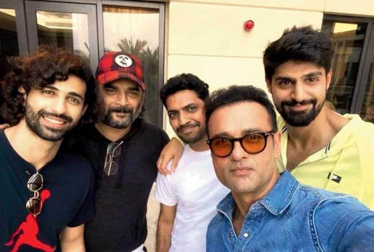 R Madhavan arrives in Dubai with his family for shooting seventh sense